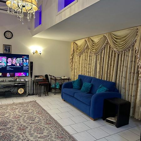 Amazing Gantshill Studio Annexe & Free Parking Redbridge Luaran gambar